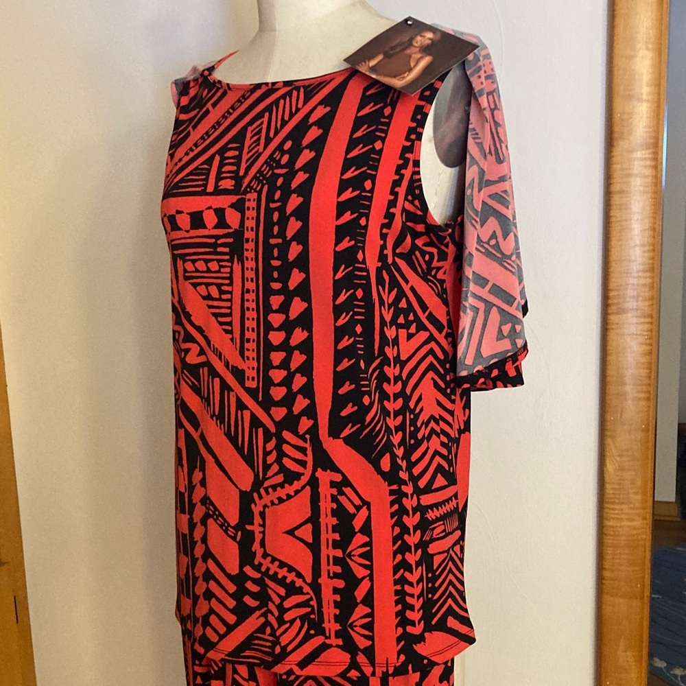 IMAN Global Chic Abstract Key-hole Samoan Puletasi style print Resort Cape - Picture 6 of 15